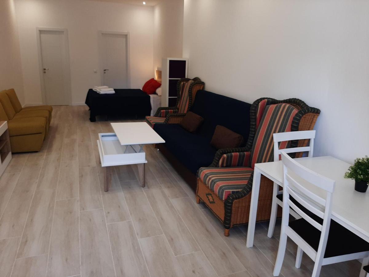 Malaga Velarde Center Apartment Bagian luar foto