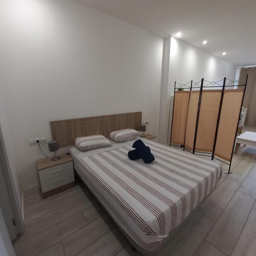 Malaga Velarde Center Apartment Bagian luar foto