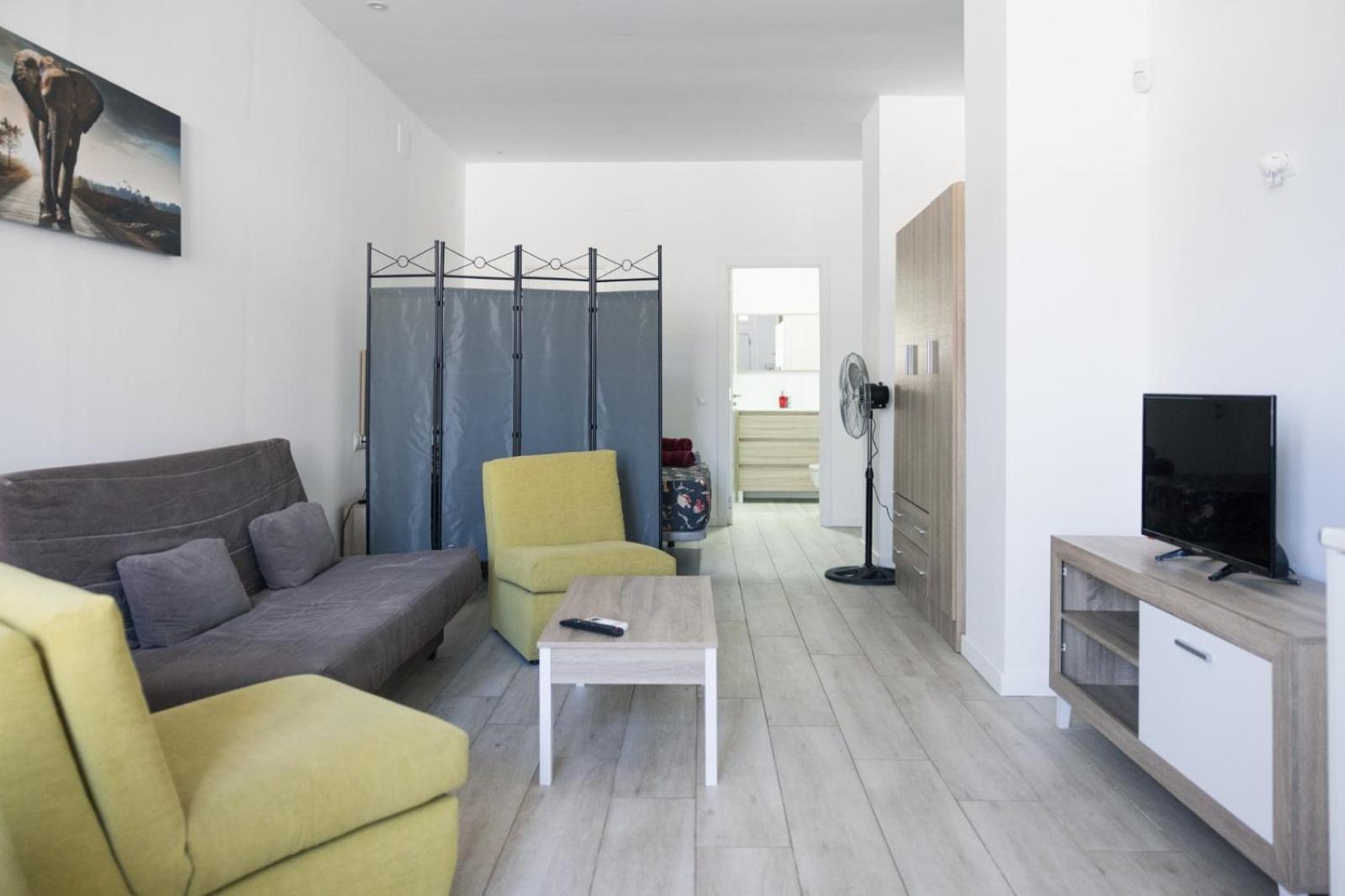Malaga Velarde Center Apartment Bagian luar foto